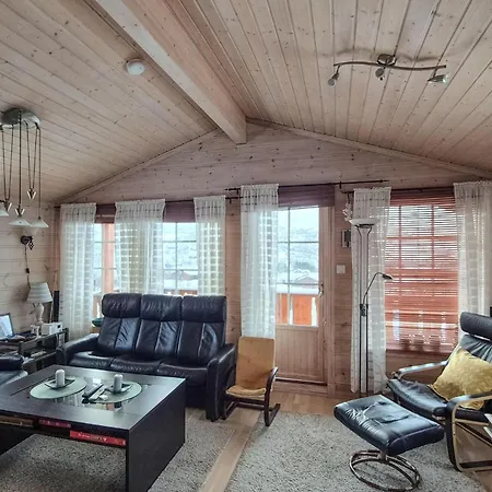 4 Bedroom Stunning In Voringsfoss Vakantiehuis *