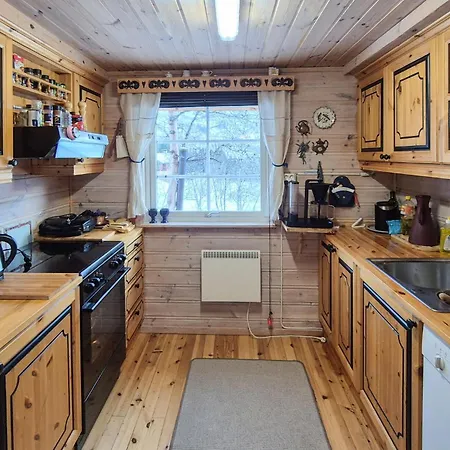 Vakantiehuis 4 Bedroom Stunning In Voringsfoss *