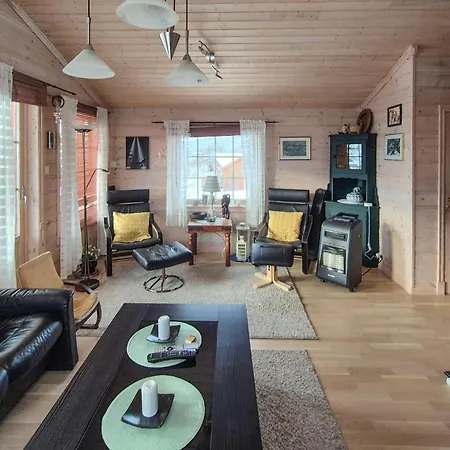 Vakantiehuis 4 Bedroom Stunning In Voringsfoss *